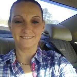 Meet your Posher, Holly